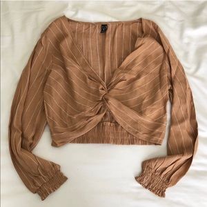 NWOT Windsor Twist Top